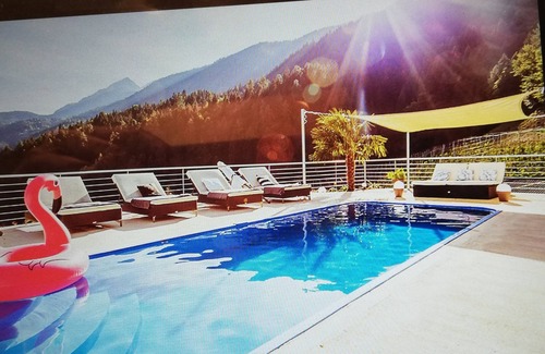 Vollan Apartment | Ferienwohnung mit Pool und Wunderschöne Terrasse mit Tolle Blick auf die Berge