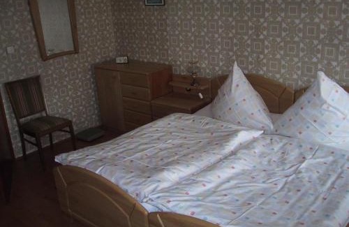 Beerfelden Apartment | Ferienwohnung mit Pool und überdachtem Balkon
