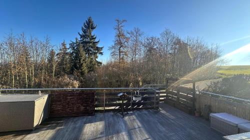 Eichendorf Apartment | Ferienwohnung mit sonniger Dachterrasse am Pferdehof