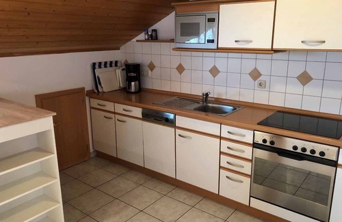 Windorf Apartment | Ferienwohnung mit tollem Ausblick, Terrasse und beheiztem Pool im Garten