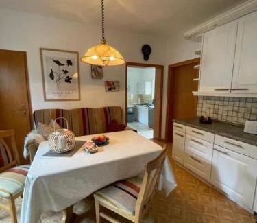Eystrup Apartment | Ferienwohnung mit WINTERGARTEN in Bahnhofsnähe