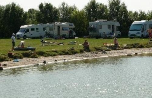 Neuendorf Apartment | Ferienwohnung mit zwei Schlafzimmern und Terrasse