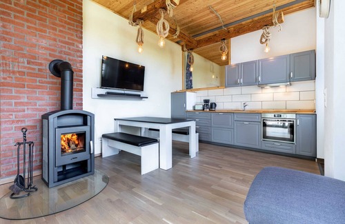 Steffenshagen Apartment | Ferienwohnung Mond mit Terrasse, Kamin und Garten - Ferienhaus Sonne, Mond und Sterne bei