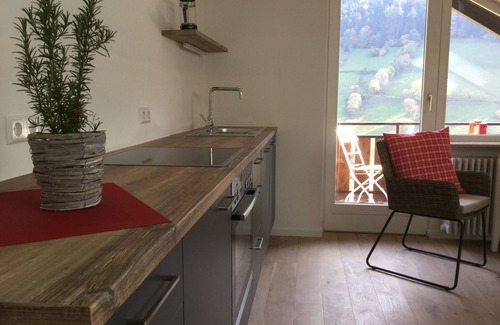 Munstertal Apartment | Ferienwohnung Muureecke, 55qm mit 1 Schlafraum und Terrasse/Balkon für max. 4 Personen