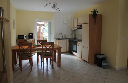 Wetzlar Apartment | Ferienwohnung Naunheim, ebenerdig, Smart TV