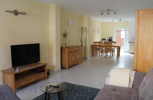 Wetzlar Apartment | Ferienwohnung Naunheim, ebenerdig, Smart TV