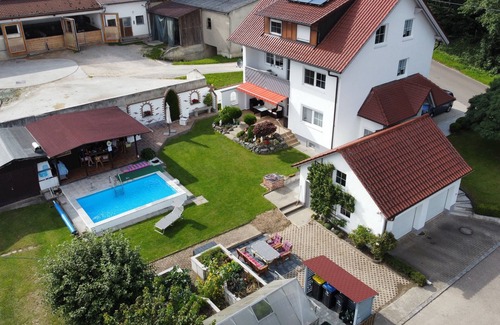 Unterallgau Apartment | Ferienwohnung neu Renoviert, Nähe Legoland und Skyline Park