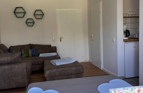 Winnert Apartment | Ferienwohnung Nr. 2-Apartment-Standard-Private Bathroom-Garden view