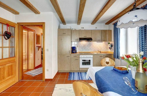 Stanggaß Apartment | Ferienwohnung Nr. 01 "Watzmann" für 1-2 Pers., ca. 54 qm, Schlafzimmer, Wohnraum, Küche, Terrasse