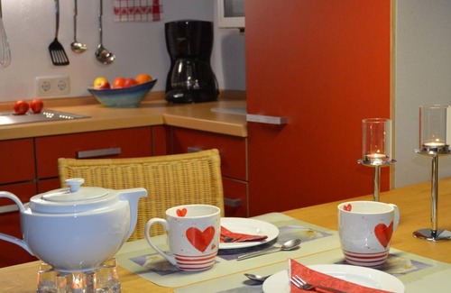 Ehrenberg Apartment | Ferienwohnung Omert, Deutschland