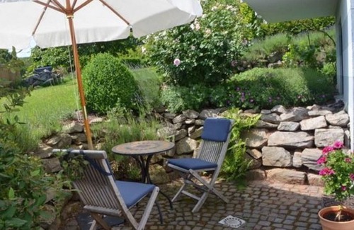 Ehrenberg Apartment | Ferienwohnung Omert, Deutschland