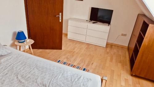 Bad Laasphe Apartment | Ferienwohnung Opas Gewächshaus