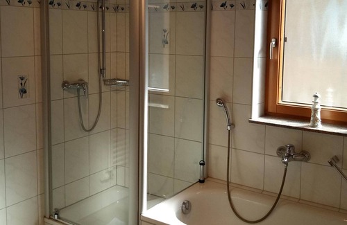 Amtzell Apartment | Ferienwohnung Panorama - Gasthof Grüner Baum "kongo"