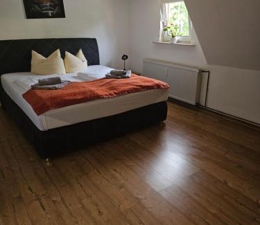 Rudolstadt Apartment | Ferienwohnung PETER