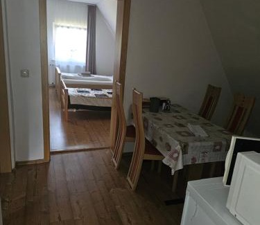 Rudolstadt Apartment | Ferienwohnung PETER