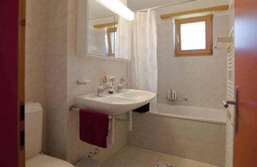 Ruschein Apartment | Ferienwohnung Profos 54002B