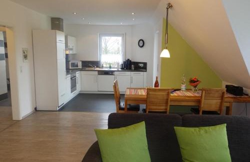 Hasselberg Apartment | Ferienwohnung Regenbogenhaus