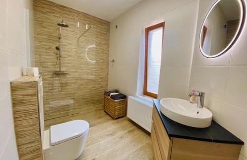 Beßlich Apartment | Ferienwohnung Reuscher, Trier-Newel