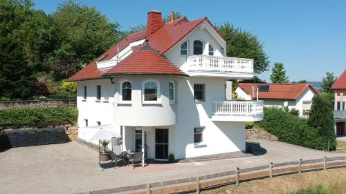 Kaltennordheim Apartment | Ferienwohnung RhönPanorama EG
