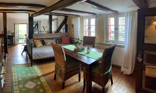 Langenberg Apartment | Ferienwohnung Rotes Fachwerkhaus