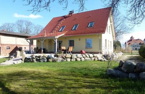 Stolpe Apartment | Ferienwohnung Schlossblick