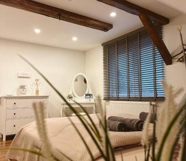 Wolfsbach Apartment | Ferienwohnung Samy Sommeraktion 2025
