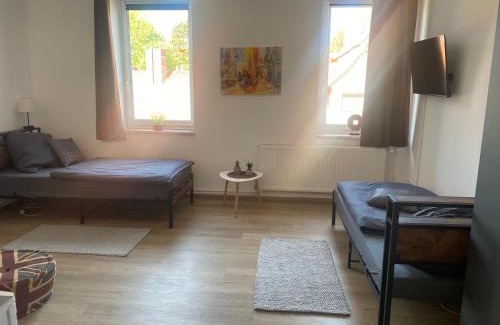 Clenze Apartment | Ferienwohnung Schützenholz Einraumwohnung- Zwei Betten