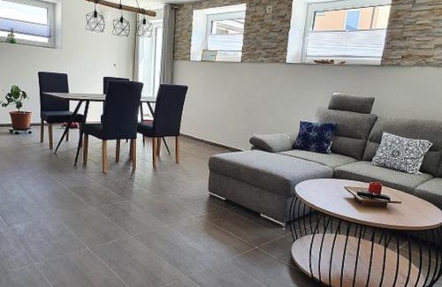 Wasserzell Apartment | Ferienwohnung Schertel - Dorsbrunn