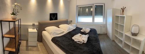 Braunfels Apartment | Ferienwohnung Schlossblick - 4 Sterne Sauna Pool Whirlpool exklusiv
