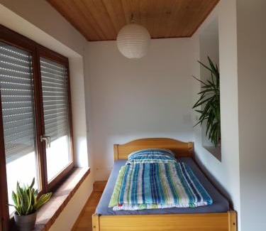 Rauschenberg Apartment | Ferienwohnung Schwabendorf - nahe Marburg