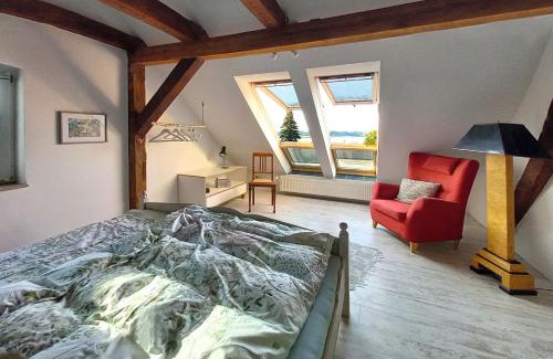 Radewege Apartment | Ferienwohnung Schwalbennest