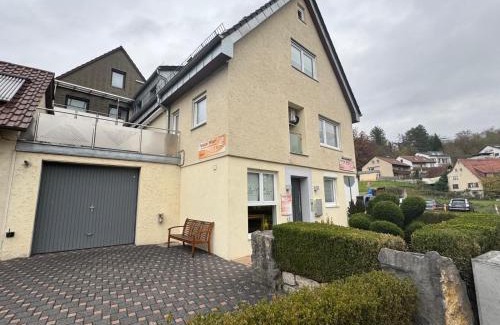 Waldenbuch Apartment | Ferienwohnung "SCHWARZWALD" , Pension Wauri