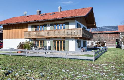 Bad Heilbrunn Apartment | Ferienwohnung Seeblick