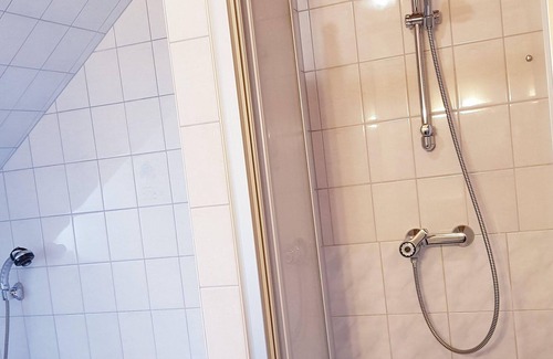 Lendorf Apartment | Ferienwohnung Seeblick - Bergbauernhof Rebernig