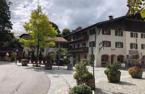 Mittenwald Apartment | Ferienwohnung Seidl Wohnung Kontrabass