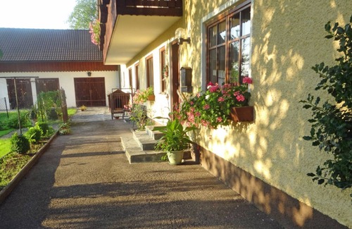 Steinbach am Attersee Apartment | Ferienwohnung Siegfried Zopf - Ferienwohnung mit Balkon für 2-3 Personen