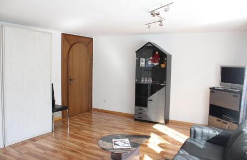 Saas Grund Apartment | Ferienwohnung Silberdistel, Saastalstrasse 178