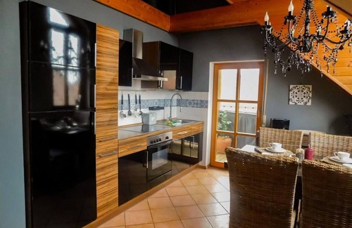 Bottenbach Apartment | Ferienwohnung Sommer - apartment/flat, shower and bath, WC, balcony