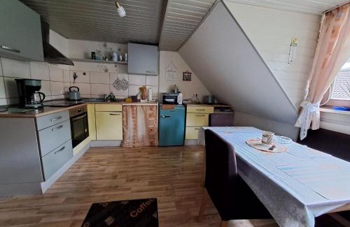 Steinwiesen Apartment | Ferienwohnung Sonja mit Garten und Freisitz