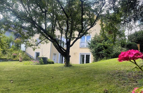 Kastellaun Apartment | Ferienwohnung Sonnenkastell 2 in der Burgstadt Kastellaun mit Direktem Garten