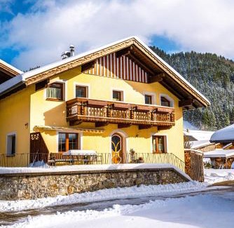 Schattwald Apartment | Ferienwohnung Sonnenbichl