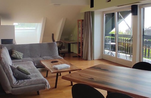 Lerchenau Apartment | Ferienwohnung Sonnenhang Würnitz