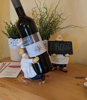 Krov Apartment | Ferienwohnung Sonnenlay