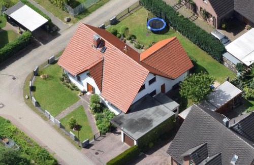 Raben Steinfeld Apartment | Ferienwohnung Störblick Schwerin