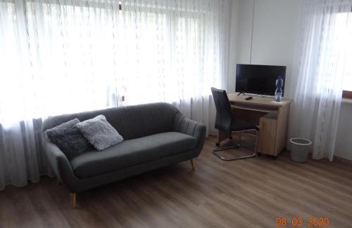 Oehringen Apartment | Ferienwohnung Stein