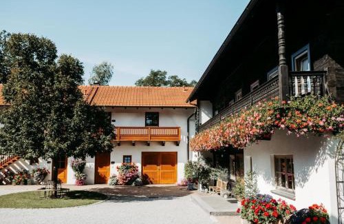 Haarbach Apartment | Ferienwohnung Stuiber