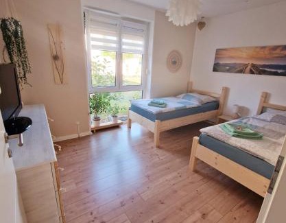 Topchin Apartment | Ferienwohnung Sunny