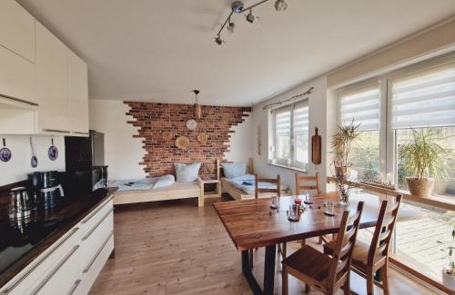 Topchin Apartment | Ferienwohnung Sunny