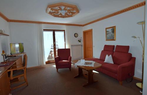 Bad Bayersoien Apartment | Ferienwohnung-Susanne-im-Gaestehaus-Bergfrieden