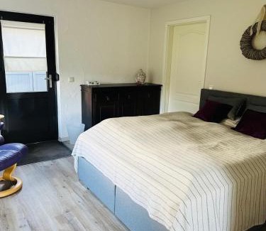 Saarwellingen Apartment | Ferienwohnung Suzanne mit Außenbereich